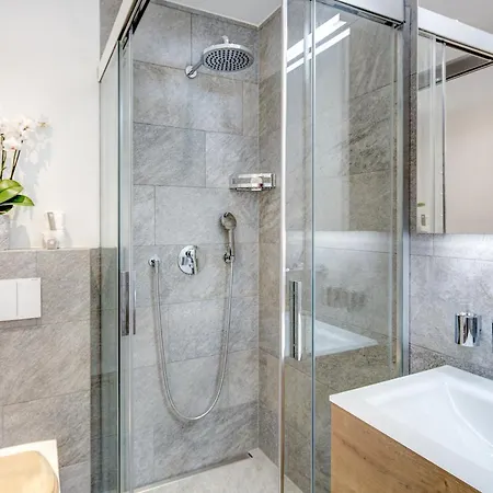 Dağ evi And Penthouse Zen, Two Properties, 100m From Lift And Piste