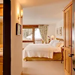 And Penthouse Zen, Two Properties, 100m From Lift And Piste 木屋 采尔马特